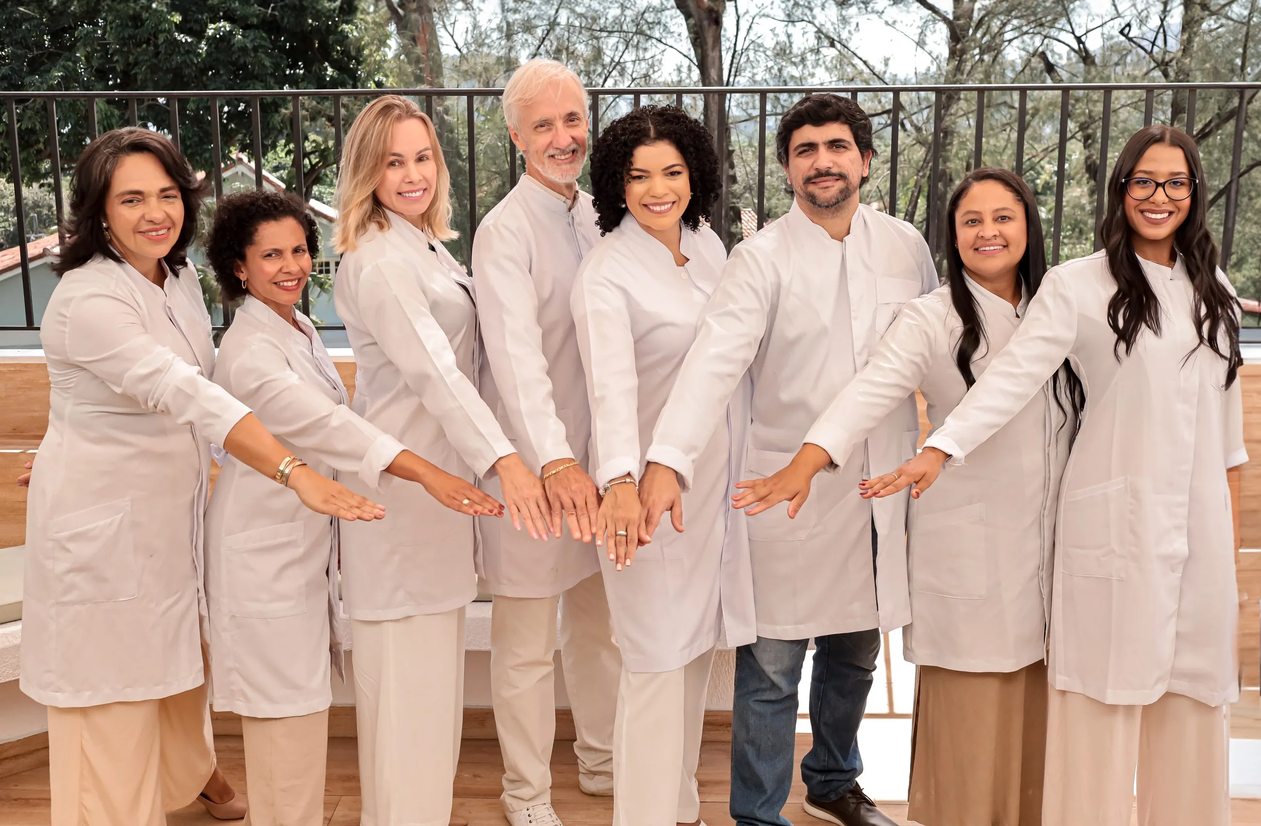 Equipe do Espaço Ana Gil reunida na clínica